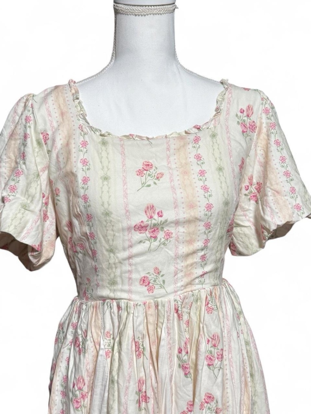Ivy City Co Size Large Cream Pink Floral Puff Sleeve Cottagecore Dress - Picture 2 of 8